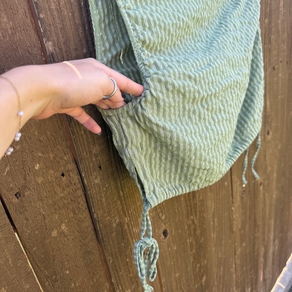 HYFVE Green Striped Sleeveless Tie-Side Top 🌿 Lightweight & Adjustable - Picture 2 of 6